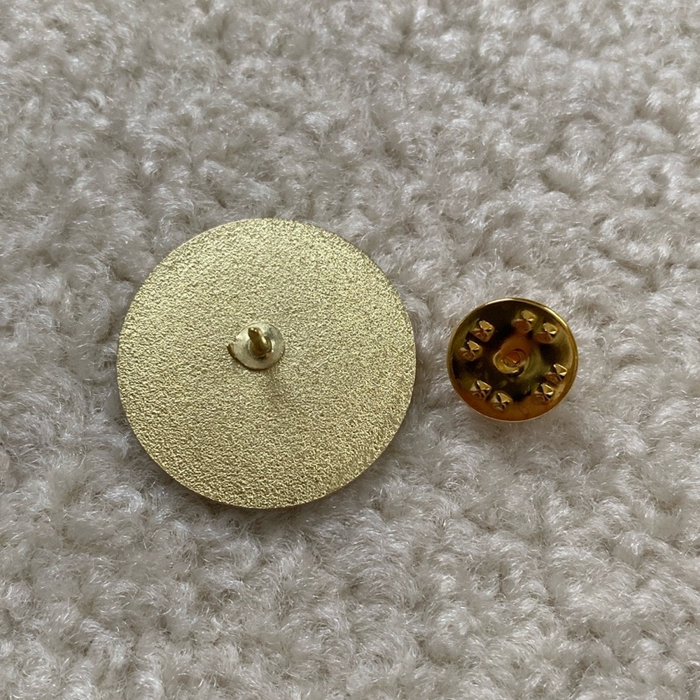 University of Notre Dame Tie Pin - Picture 2 of 2